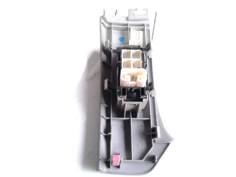 Recambio de mando elevalunas delantero derecho para toyota yaris (ksp9/scp9/nlp9) básico referencia OEM IAM 742310D090  