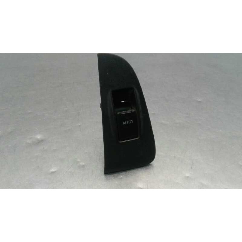 Recambio de mando elevalunas trasero izquierdo para toyota avensis berlina (t25) 2.0 d4-d sol sedán (4-ptas) referencia OEM IAM 