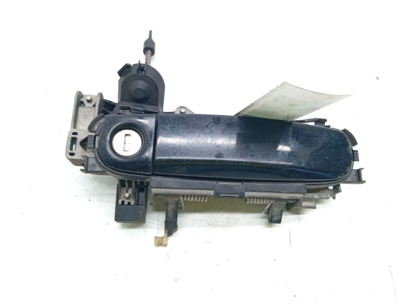 Recambio de maneta exterior delantera izquierda para audi a4 avant (8e) 2.5 tdi (120kw) referencia OEM IAM   