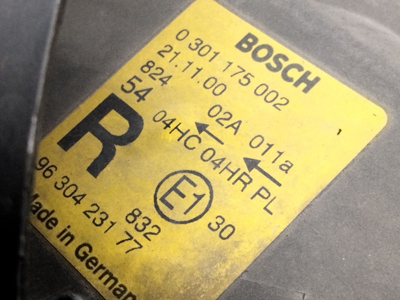 Recambio de faro derecho para peugeot 406 (8b) 1.8 16v referencia OEM IAM 9630423177  