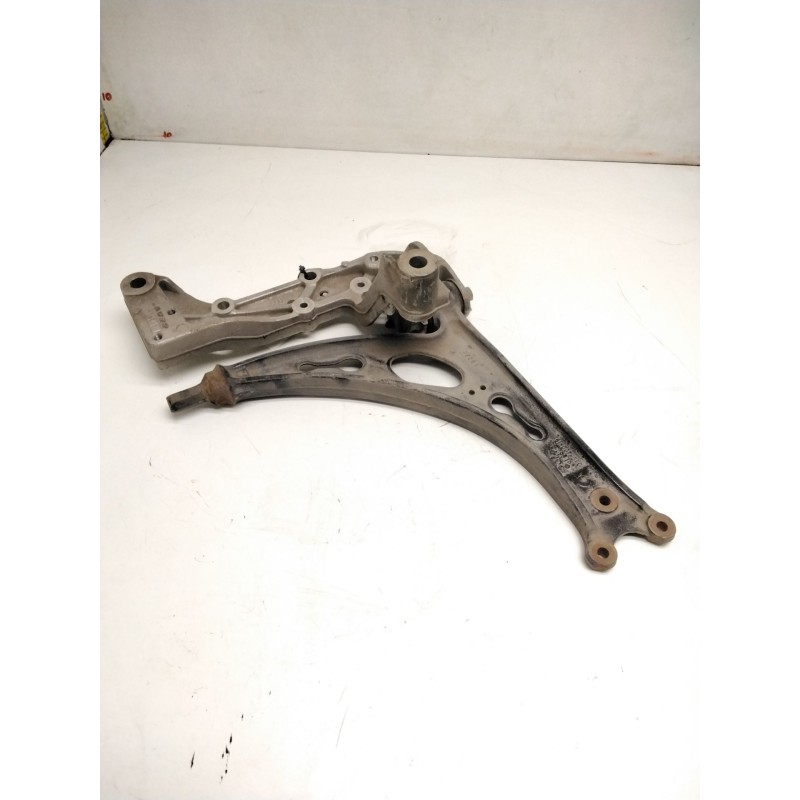 Recambio de brazo suspension inferior delantero derecho para volkswagen scirocco iii (137, 138) 1.4 tsi referencia OEM IAM 1K040