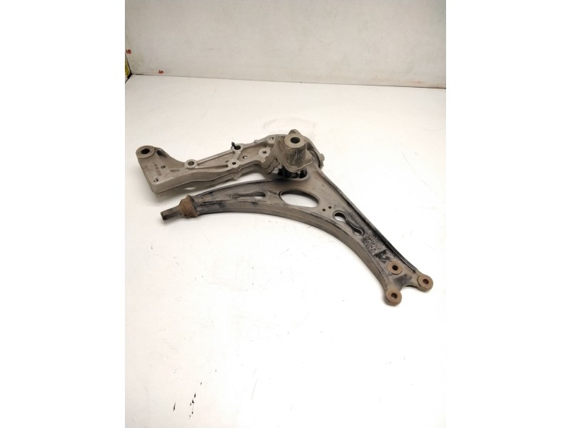 Recambio de brazo suspension inferior delantero derecho para volkswagen scirocco iii (137, 138) 1.4 tsi referencia OEM IAM 1K040