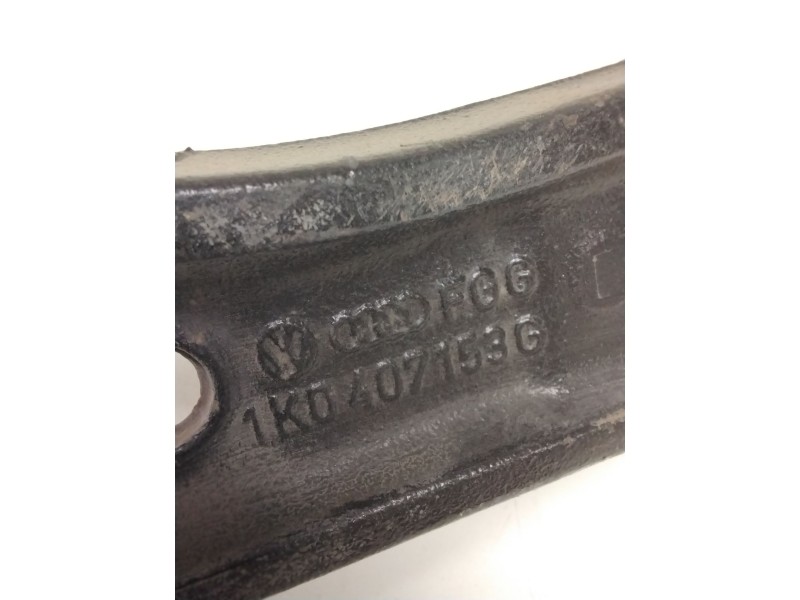 Recambio de brazo suspension inferior delantero derecho para volkswagen scirocco iii (137, 138) 1.4 tsi referencia OEM IAM 1K040