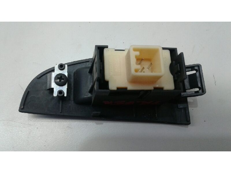 Recambio de mando elevalunas trasero derecho para toyota avensis berlina (t25) 2.2 d-4d executive sedán (4-ptas.) referencia OEM