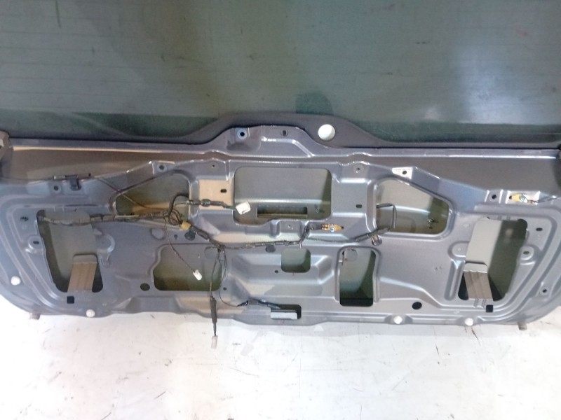 Recambio de porton trasero para mitsubishi grandis (na_w) 2.0 di-d (na8w) referencia OEM IAM   