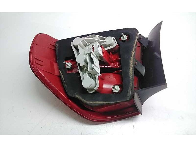 Recambio de piloto trasero izquierdo para bmw serie 3 berlina (e90) 320d referencia OEM IAM 6937457  