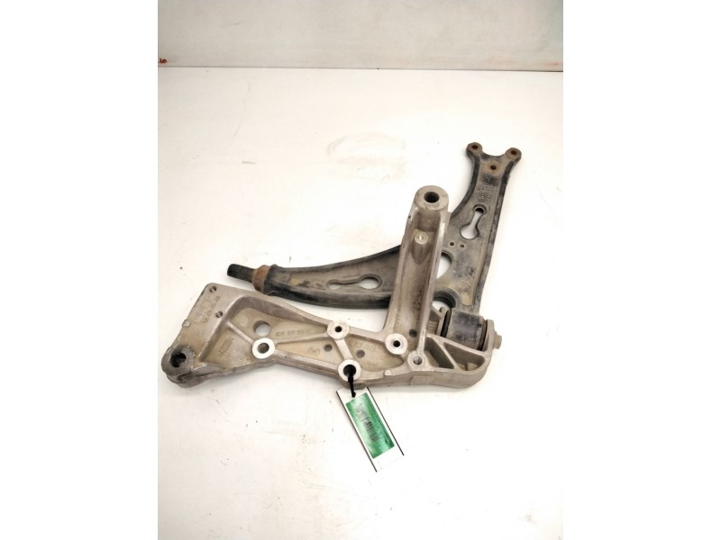 Recambio de brazo suspension inferior delantero izquierdo para volkswagen scirocco iii (137, 138) 1.4 tsi referencia OEM IAM 1K0