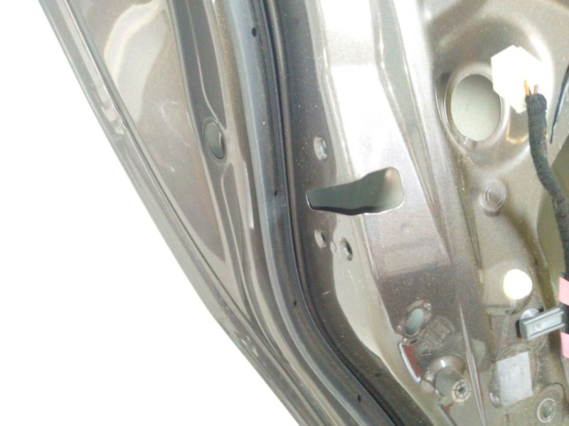 Recambio de puerta trasera izquierda para mazda 3 (bm, bn) 2.2 d referencia OEM IAM B45A73010 S5267 