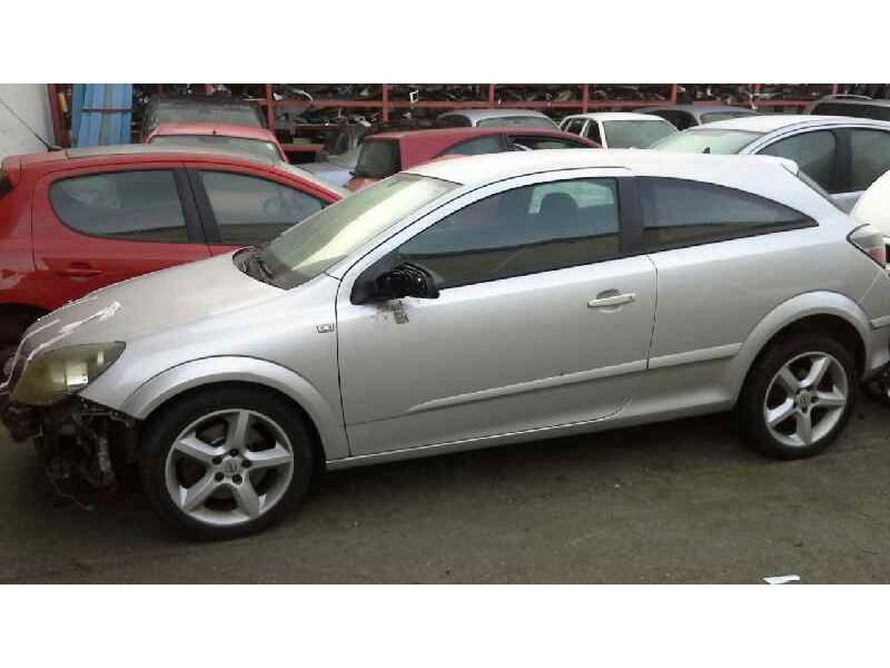 opel astra gtc del año 2005