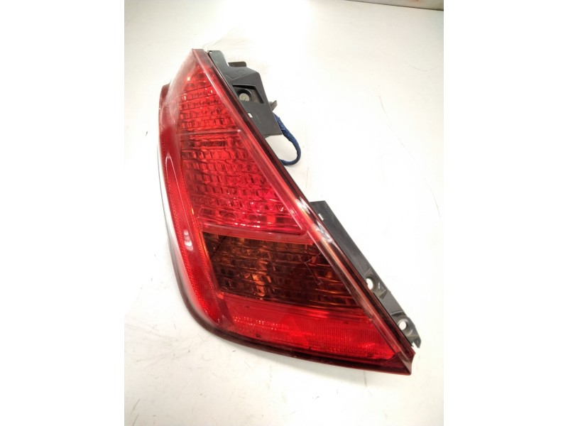 Recambio de piloto trasero derecho para nissan murano ii van (z51) 3.5 cvtc 4x4 referencia OEM IAM 22063779  