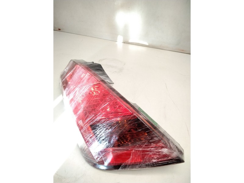 Recambio de piloto trasero derecho para nissan murano ii van (z51) 3.5 cvtc 4x4 referencia OEM IAM 22063779  