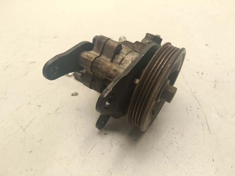 Recambio de bomba direccion para nissan navara np300 (d40) 2.5 dci referencia OEM IAM 47021073  