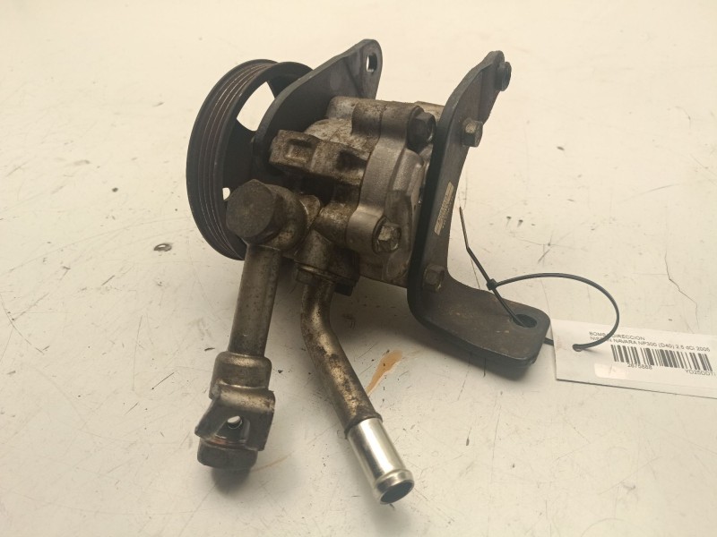 Recambio de bomba direccion para nissan navara np300 (d40) 2.5 dci referencia OEM IAM 47021073  
