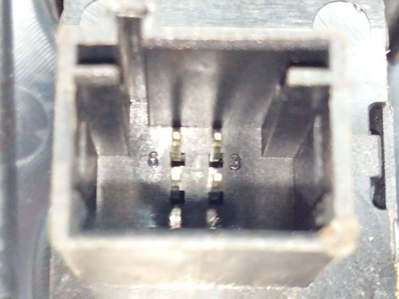 Recambio de mando elevalunas trasero izquierdo para peugeot 308 sport referencia OEM IAM 96565185XT  