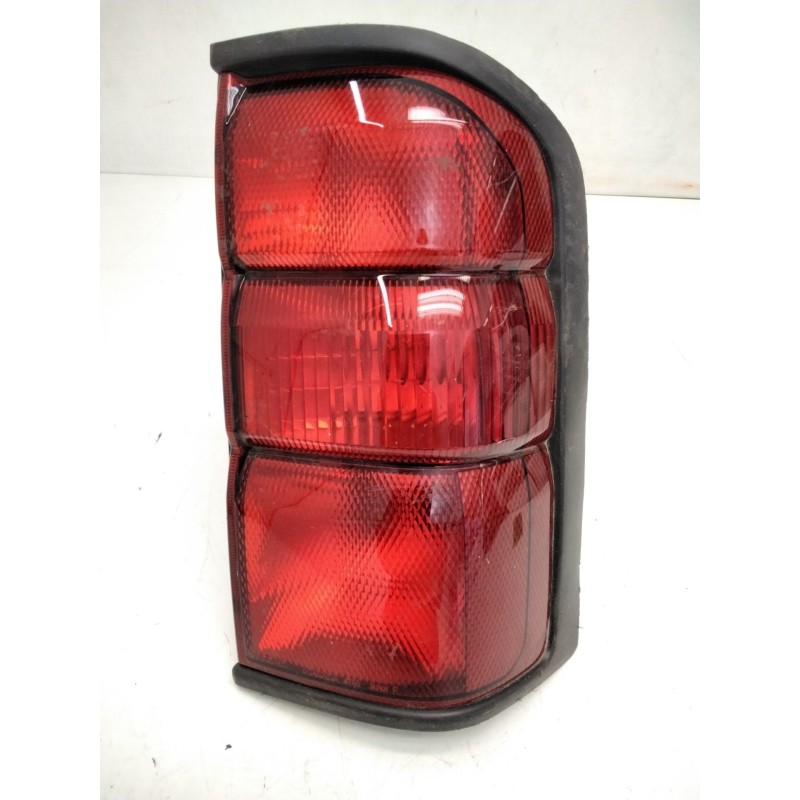 Recambio de piloto trasero derecho para nissan patrol gr iv (y60, gr) 3.0 4wd referencia OEM IAM 105288  