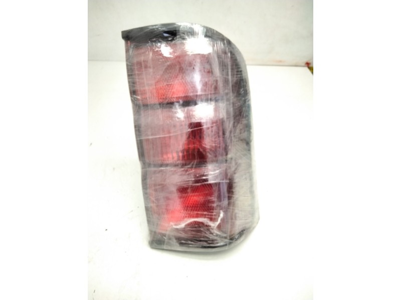 Recambio de piloto trasero derecho para nissan patrol gr iv (y60, gr) 3.0 4wd referencia OEM IAM 105288  