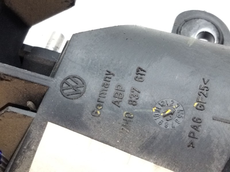 Recambio de maneta interior delantera izquierda para volkswagen transporter t5 furgón (7ha, 7hh, 7ea, 7eh) 2.0 referencia OEM IA