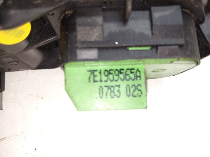 Recambio de mando elevalunas delantero izquierdo para volkswagen transporter t5 furgón (7ha, 7hh, 7ea, 7eh) 2.0 referencia OEM I