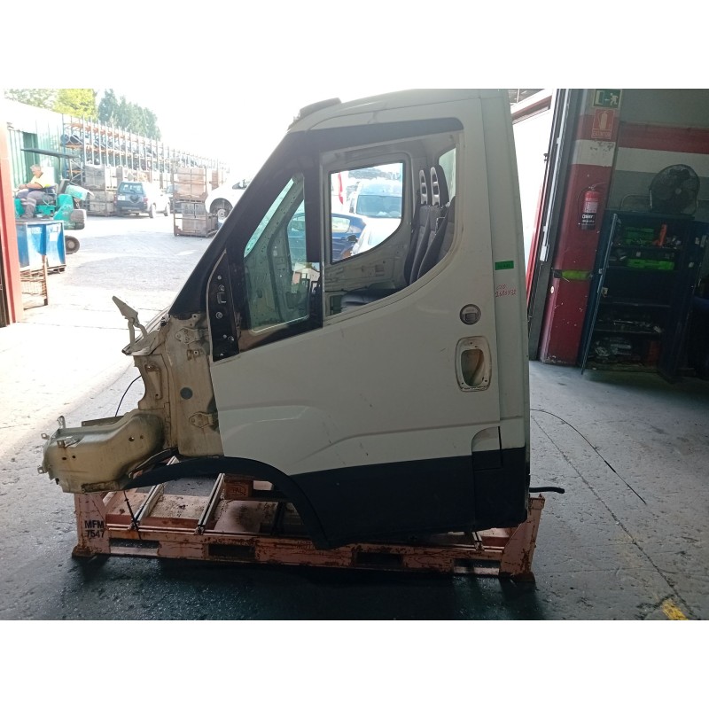 Recambio de cabina para iveco daily vi caja/chasis 35s18, 35c18, 40c18, 50c18, 60c18, 65c18, 70c18 referencia OEM IAM   