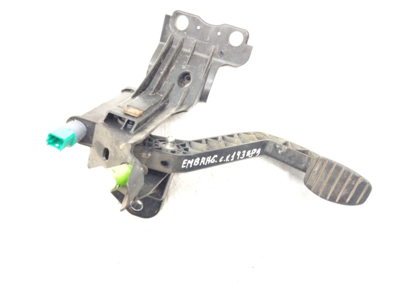 Recambio de pedal embrague para opel movano b furgón (x62) 2.3 cdti fwd (fv) referencia OEM IAM   