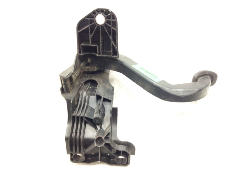 Recambio de pedal embrague para opel movano b furgón (x62) 2.3 cdti fwd (fv) referencia OEM IAM   