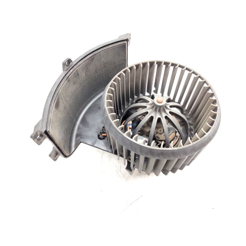 Recambio de motor calefaccion para volkswagen transporter t5 furgón (7ha, 7hh, 7ea, 7eh) 2.0 referencia OEM IAM 7E1820021  