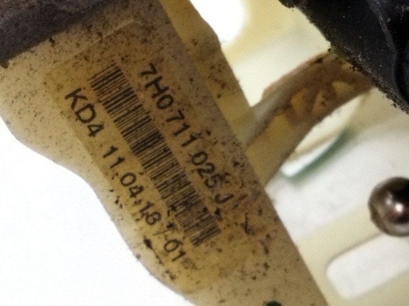 Recambio de palanca cambio para volkswagen transporter t5 furgón (7ha, 7hh, 7ea, 7eh) 2.0 referencia OEM IAM 7H0711025J  