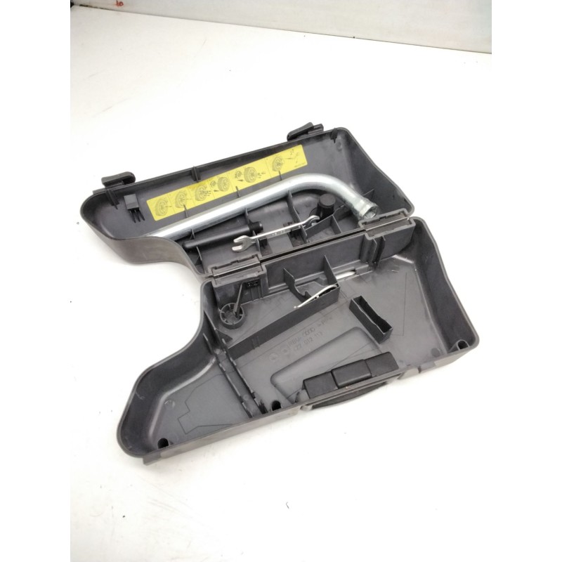 Recambio de llave rueda para audi allroad c5 (4bh) 2.5 tdi quattro referencia OEM IAM 4Z7012113  ESTUCHE HERRAMIENTAS
