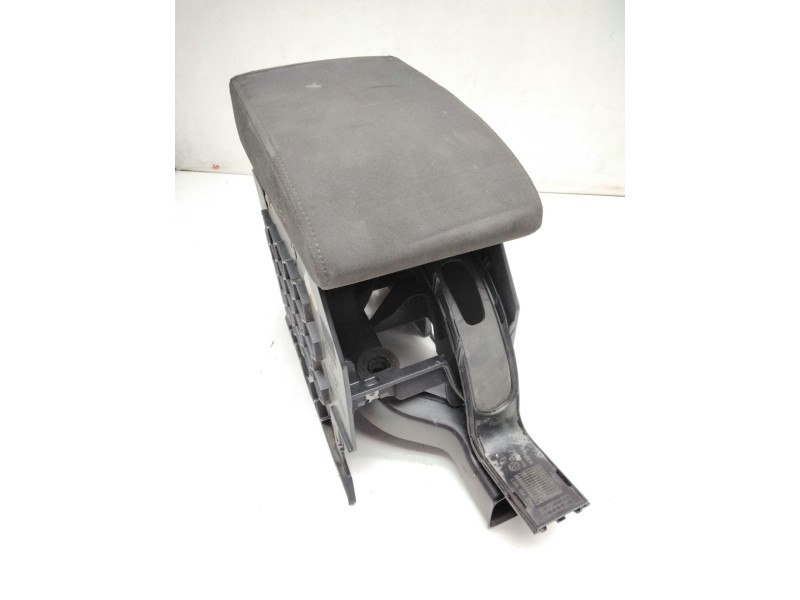 Recambio de apoyabrazos central para volkswagen golf v (1k1) 2.0 tdi referencia OEM IAM 5M0864251A  