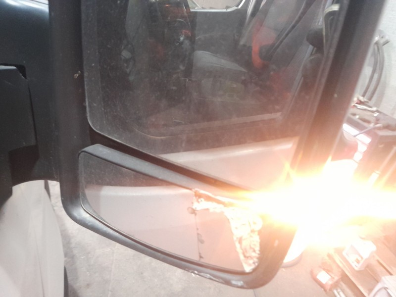 mercedes-benz sprinter 3-t furgón (b906) del año 2007