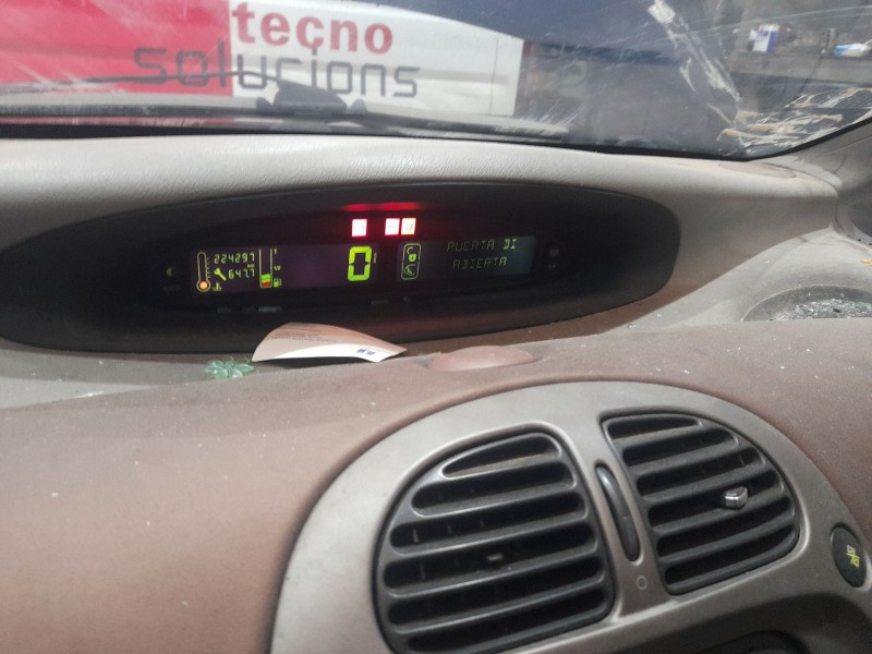 citroën xsara picasso (n68) del año 2002