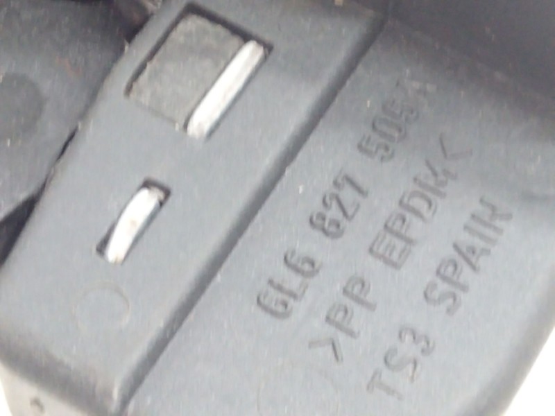 Recambio de cerradura maletero / porton para seat ibiza iii (6l1) 1.4 16v referencia OEM IAM 6L6827505A  