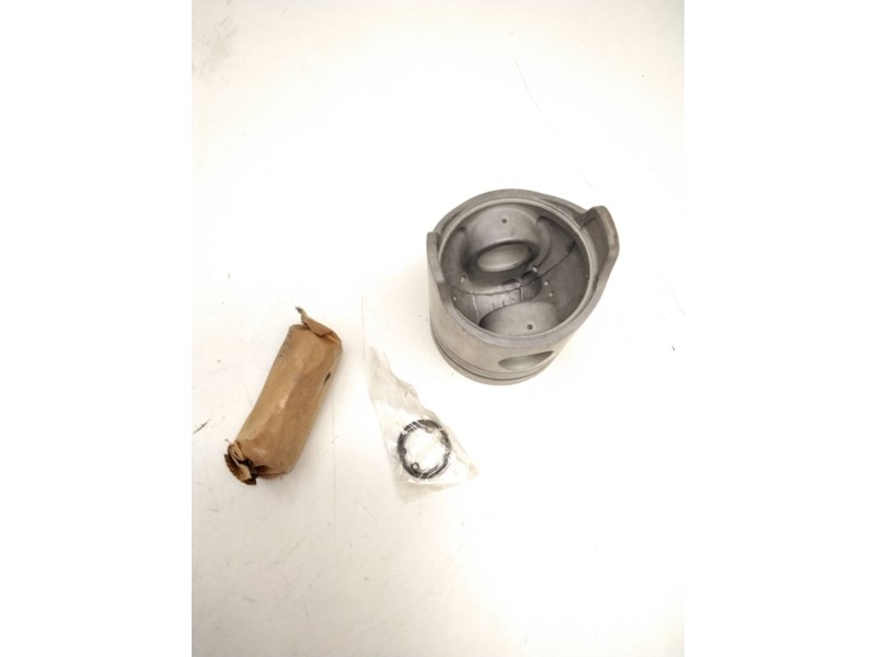 Recambio de piston para toyota 2.500 carretilla referencia OEM IAM 13081  2191071