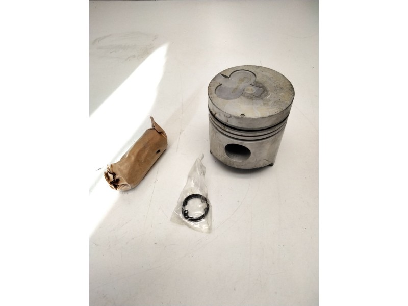 Recambio de piston para toyota 2.500 carretilla referencia OEM IAM 13081  2191071