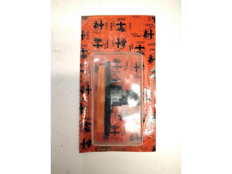 Recambio de piloto lateral derecho para alfa romeo 147 (937_) 1.6 16v t.spark (937.axa1a, 937.axb1a, 937.bxb1a) referencia OEM I