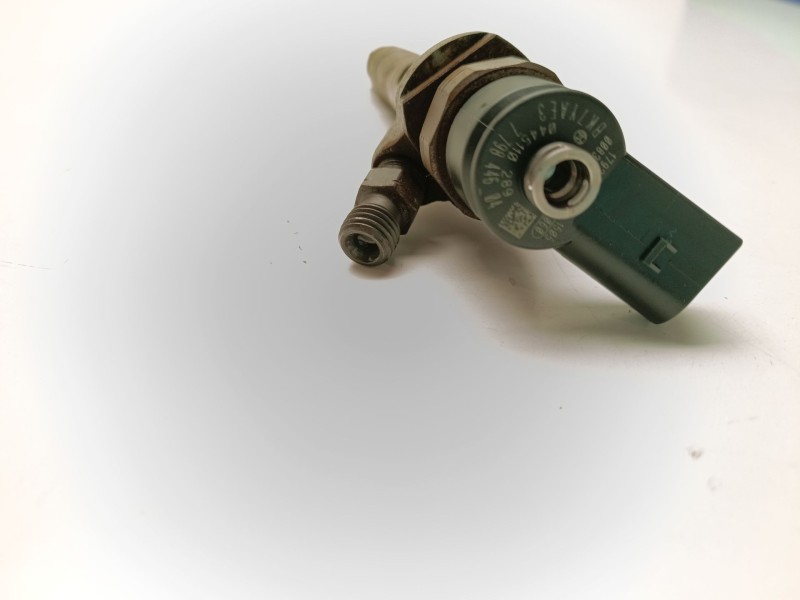 Recambio de inyector para bmw serie 1 berlina (e81/e87) referencia OEM IAM 0445110289  