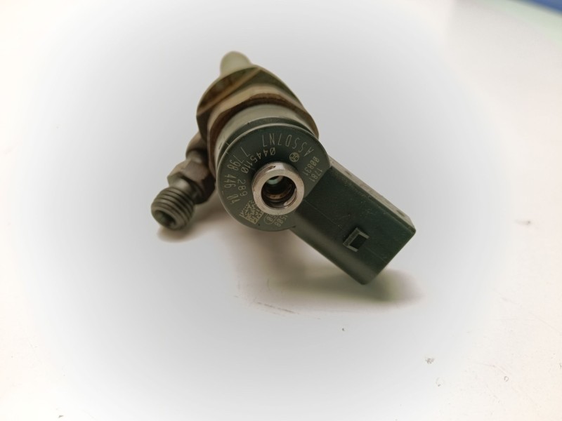 Recambio de inyector para bmw serie 1 berlina (e81/e87) referencia OEM IAM 0445110289  