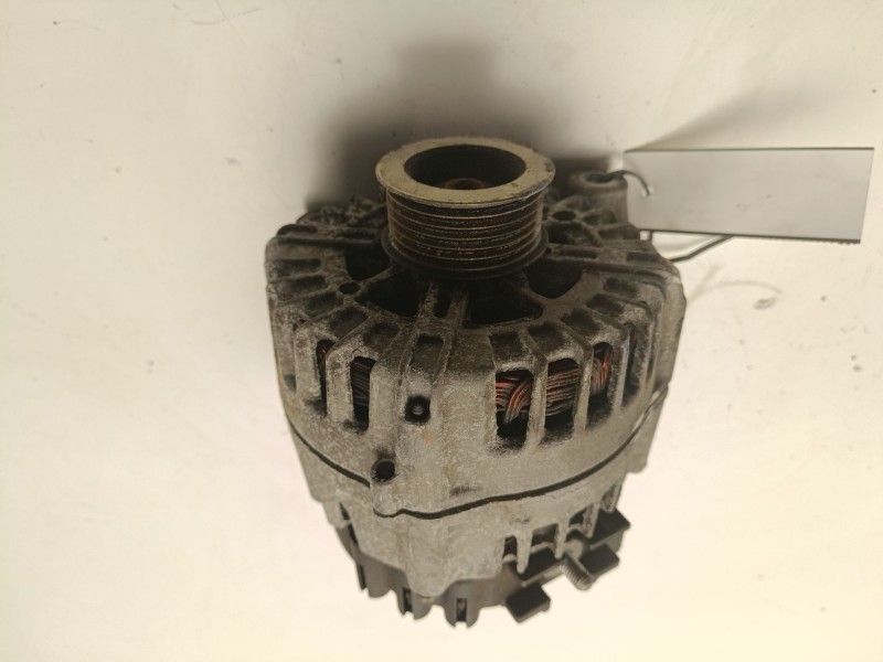Recambio de alternador para bmw serie 1 berlina (e81/e87) referencia OEM IAM 7802261AI05  
