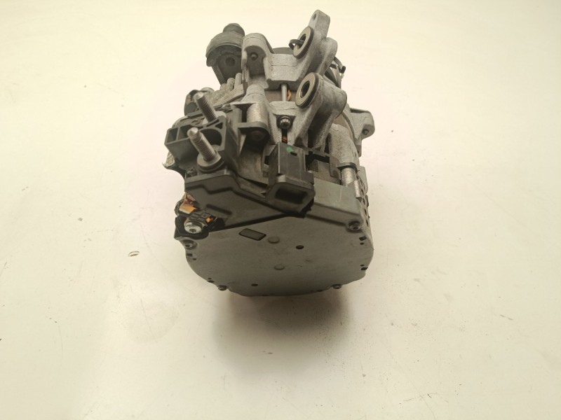 Recambio de alternador para volvo v90 cross country referencia OEM IAM 32300720  