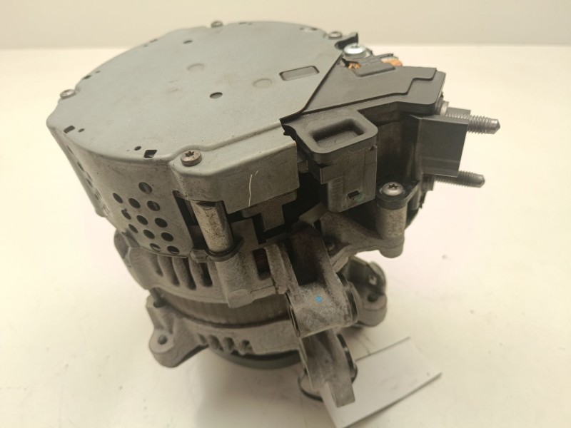 Recambio de alternador para volvo v90 cross country referencia OEM IAM 32300720  