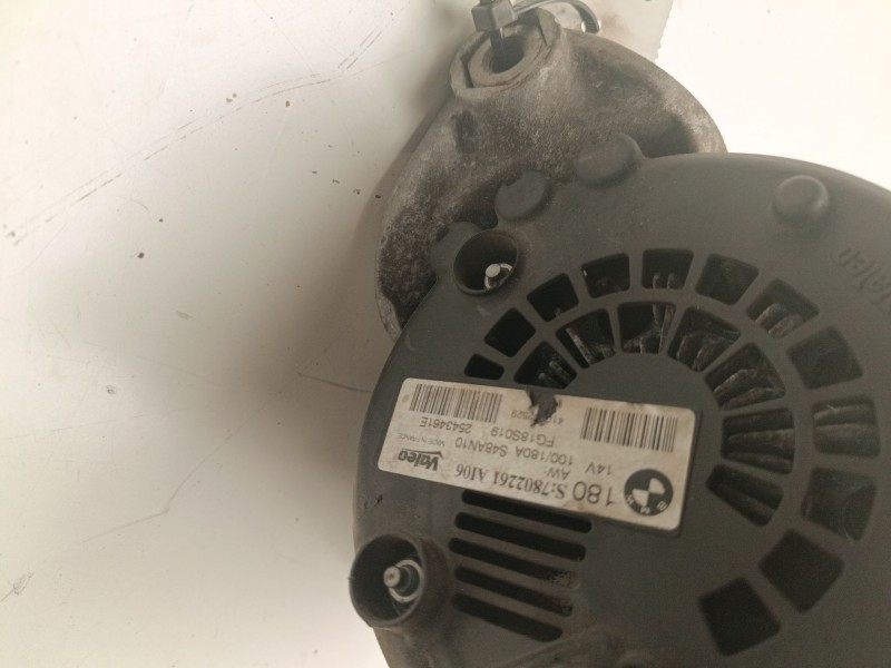 Recambio de alternador para bmw serie 3 berlina (e90) 2.0 16v diesel referencia OEM IAM 7802261  