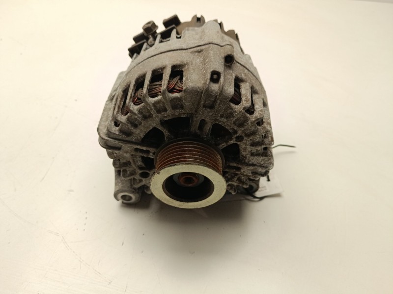 Recambio de alternador para bmw serie 1 berlina (e81/e87) referencia OEM IAM 7802261AI05  
