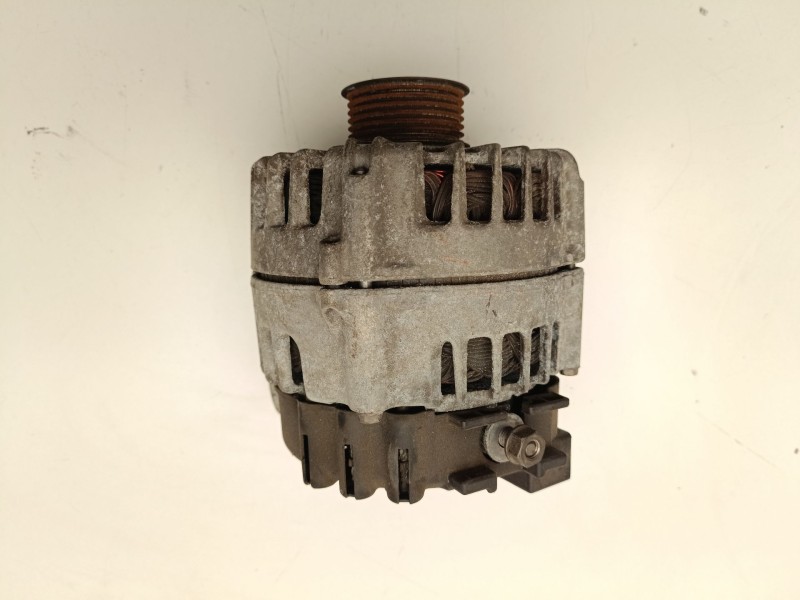 Recambio de alternador para bmw serie 1 berlina (e81/e87) referencia OEM IAM 7802261AI05  