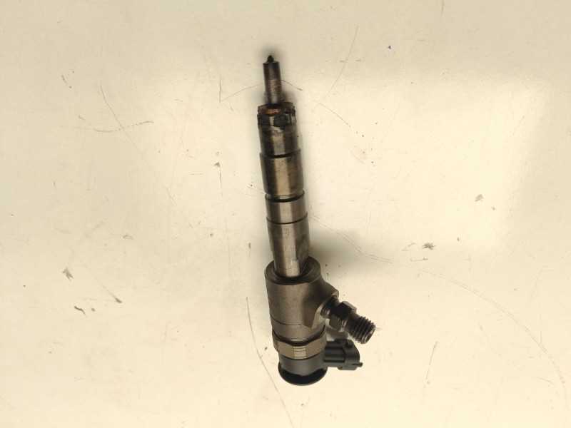 Recambio de inyector para peugeot 206+ básico referencia OEM IAM 0445110339  