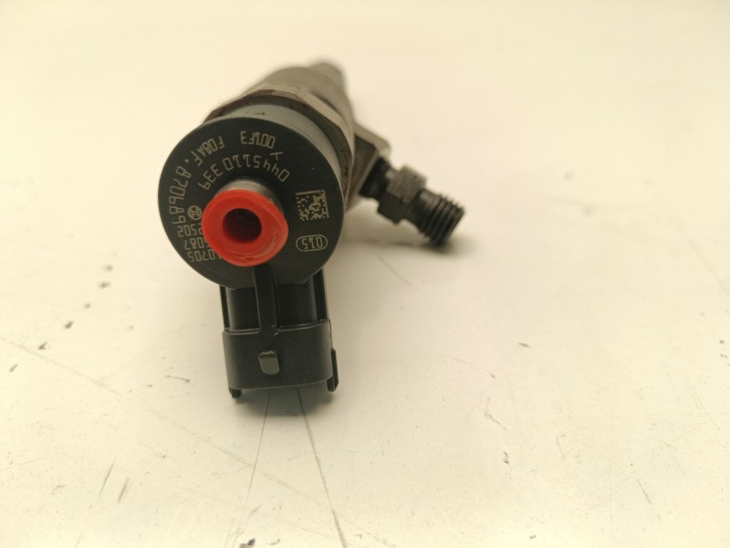 Recambio de inyector para peugeot 206+ básico referencia OEM IAM 0445110339  