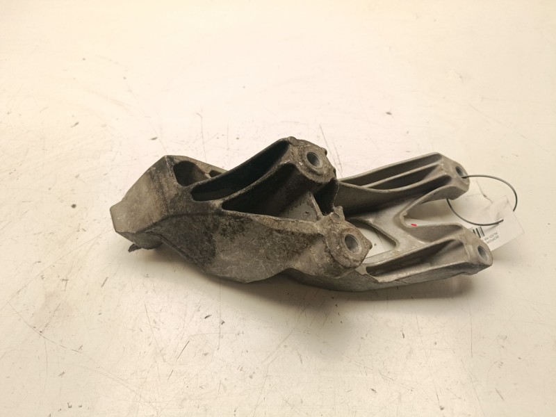 Recambio de soporte motor izquierdo superior para audi a6 c7 (4g2, 4gc) 2.0 tdi referencia OEM IAM 8K0199307BE  