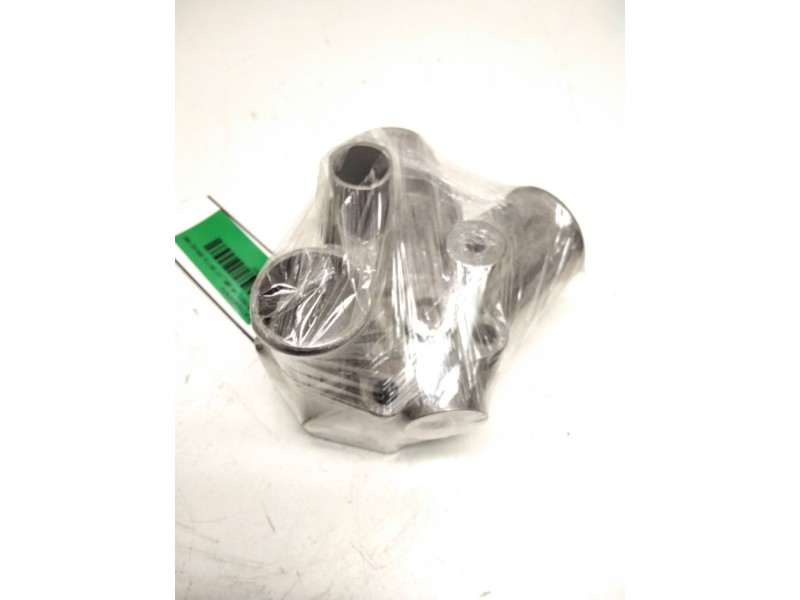 Recambio de caja termostato para alfa romeo 145 (930_) 2.0 16v t.s. (930.a5) referencia OEM IAM 60809590  