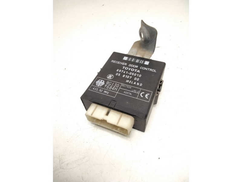 Recambio de modulo control puerta para toyota avensis (_t22_) 2.0 td (ct220_) referencia OEM IAM 89741-05010  05810700