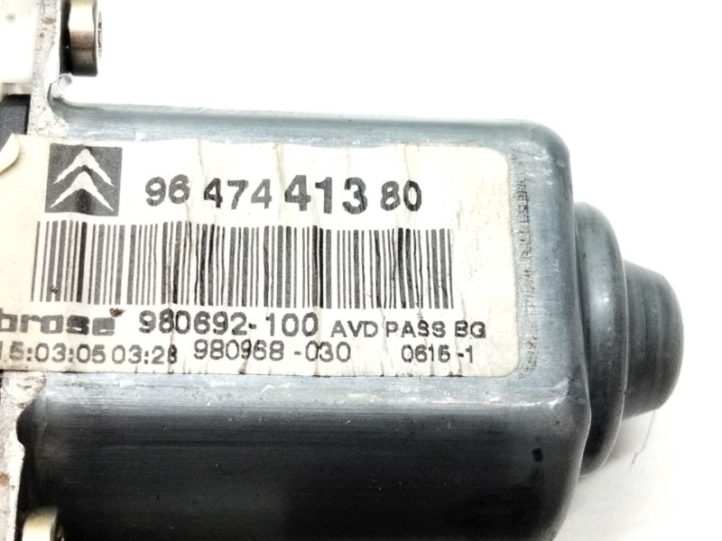 Recambio de motor elevalunas delantero derecho para citroën c4 i (lc_) 1.6 16v referencia OEM IAM 9647441380  
