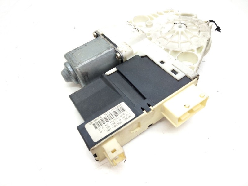 Recambio de motor elevalunas delantero izquierdo para citroën c4 i (lc_) 1.6 16v referencia OEM IAM   